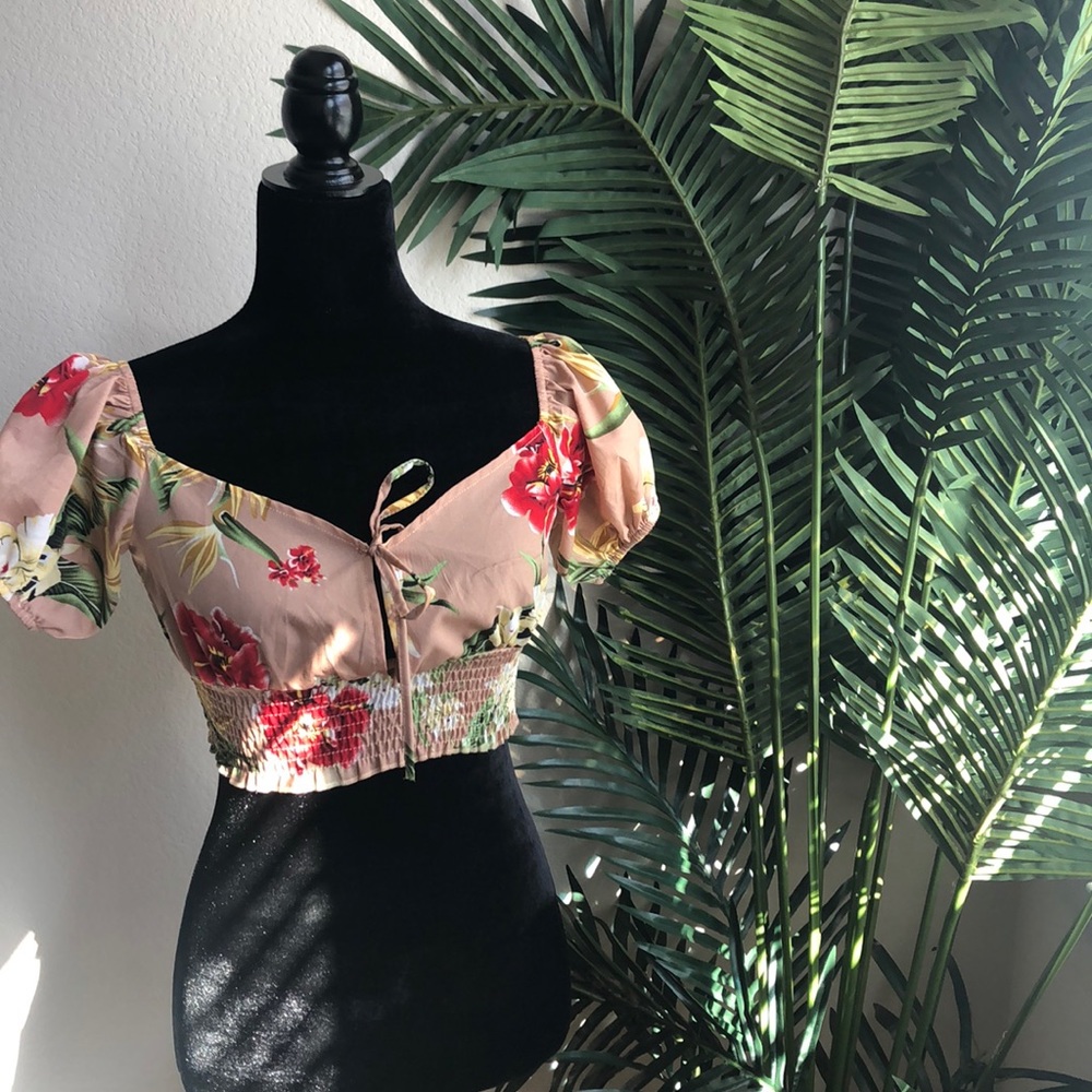 Flower pattern crop top ✨